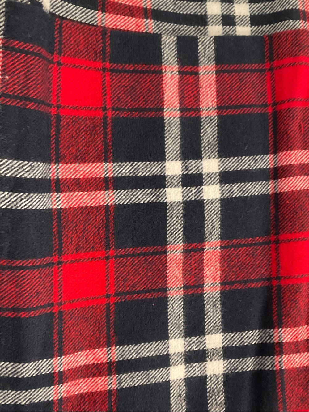5 Flannel Fabrics of 2 Yards Each - Picture 5 of 6